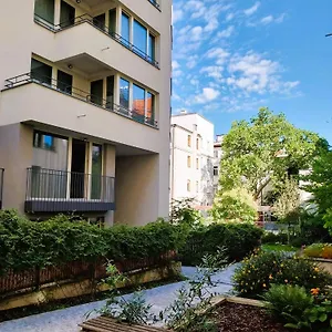 centre-residence-krakovsk.praguehotelsweb.com/
